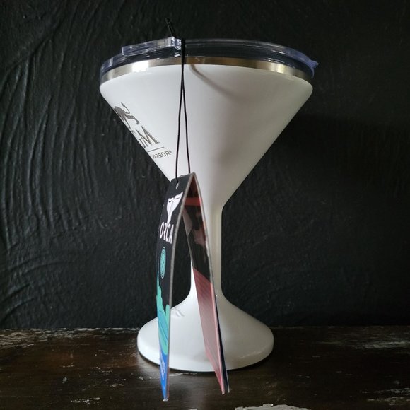 MGM Grand ORCA Chasertini Insulated Martini Style Sipping Cup with Lid - Picture 5 of 7